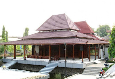 Rumah Adat Panggang