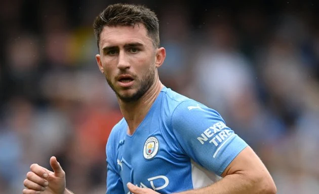 Barcelona observing Man City defender Laporte
