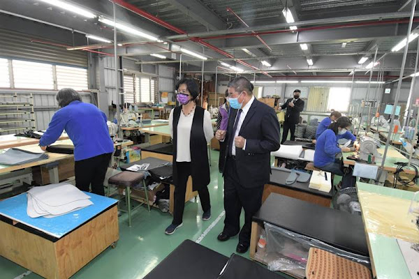 彰化縣長王惠美參訪光昱金屬 全球三大按摩椅生產廠之一