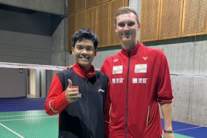 Diajak Foto Syabda Perkasa Belawa usai Piala Thomas 2022, Viktor Axelsen Malah Kirim Ancaman - suara