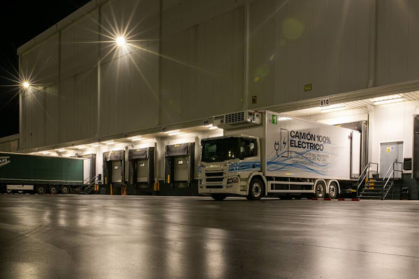Mercadona inicia teste com um camião 100% elétrico e livre de emissões GEE, PM NOx