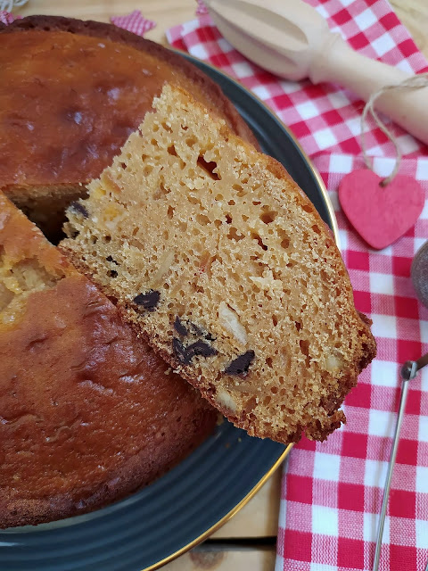 Receta de bizcocho de mermelada de naranja amarga y chocolate. Desayuno, merienda, postre, aprovechamiento, tierno, jugoso, esponjoso, con horno, Cuca