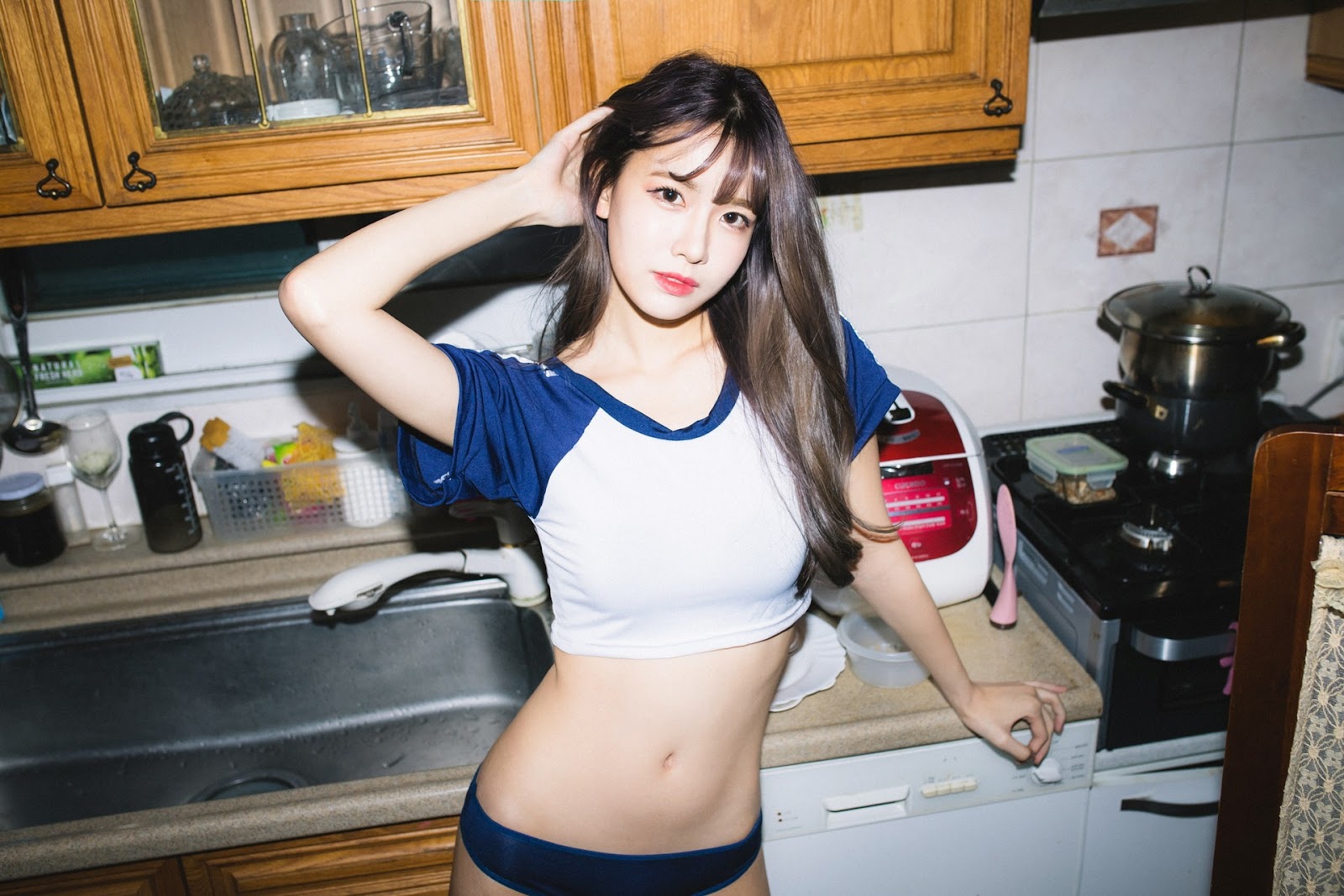 Lee Ahrin 이아린, [Moon Night Snap] The present Chapter.01