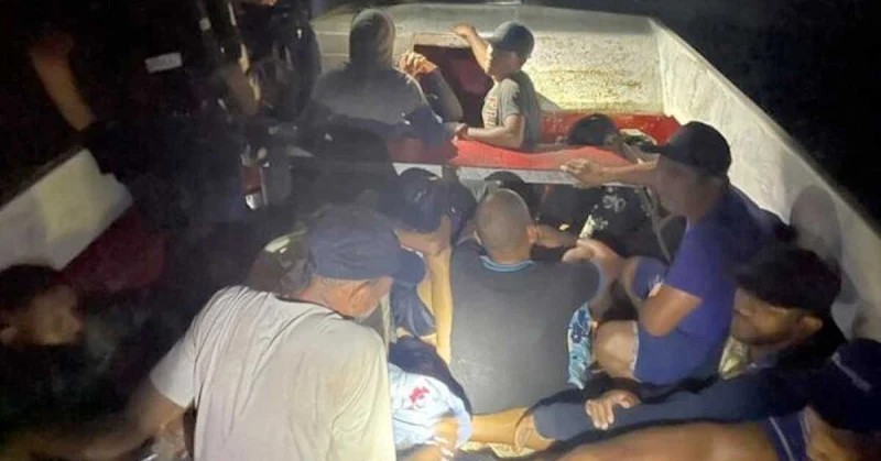 Detuvieron a 11 balseros venezolanos en las costas de Aruba