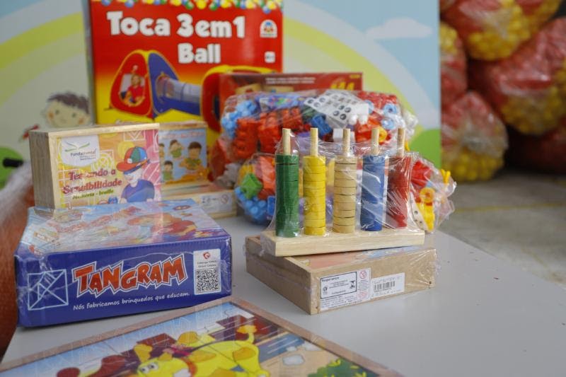 Boneca Frozen 2 Dancarina Com Musica Toyng - Blanc Toys - Felicidade em  brinquedos