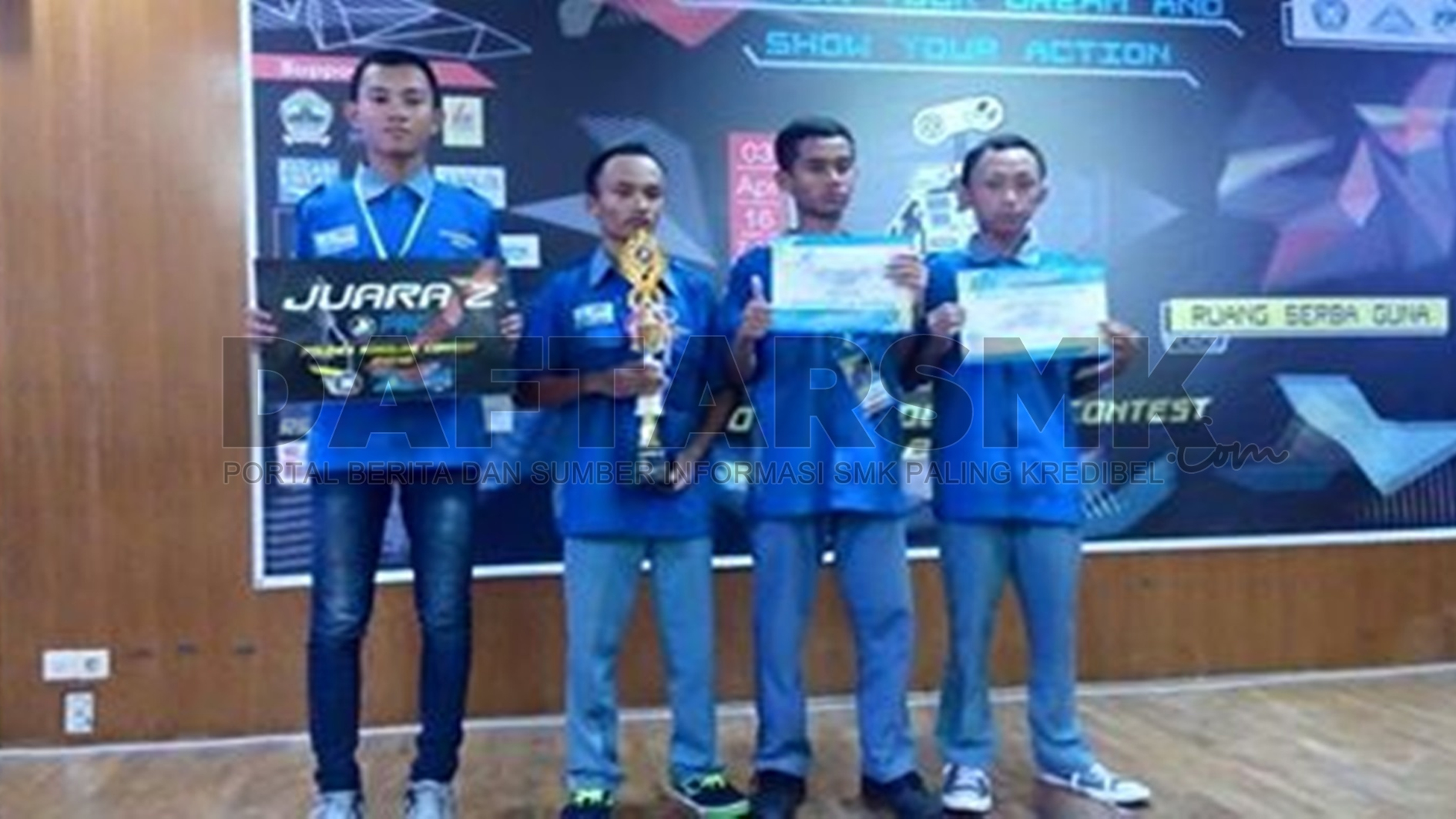 SMK Muhammadiyah Rembang Raih Juara 2 Kontes Robotika Nasional