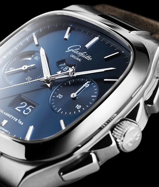 Glashütte Original Seventies Chronograph Panorama Date with Blue Dial