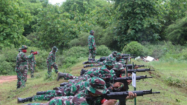 Kodim 0827/Sumenep Gelar Latihan Menembak Triwulan IV di Lapangan Tembak Santosa Desa Pamolokan Kecamatan Kota