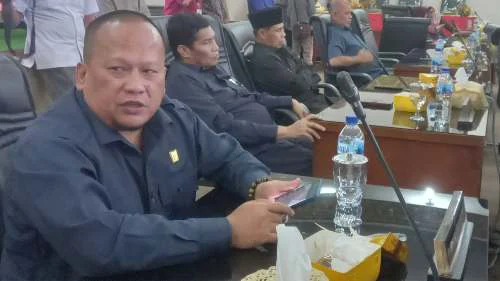 DPRD Padang Gelar Rapat Paripurna Penyampaian Nota Keuangan Ranperda APBD-P 2023 dan Nota Pengantar Keuangan RAPBD TA 2024