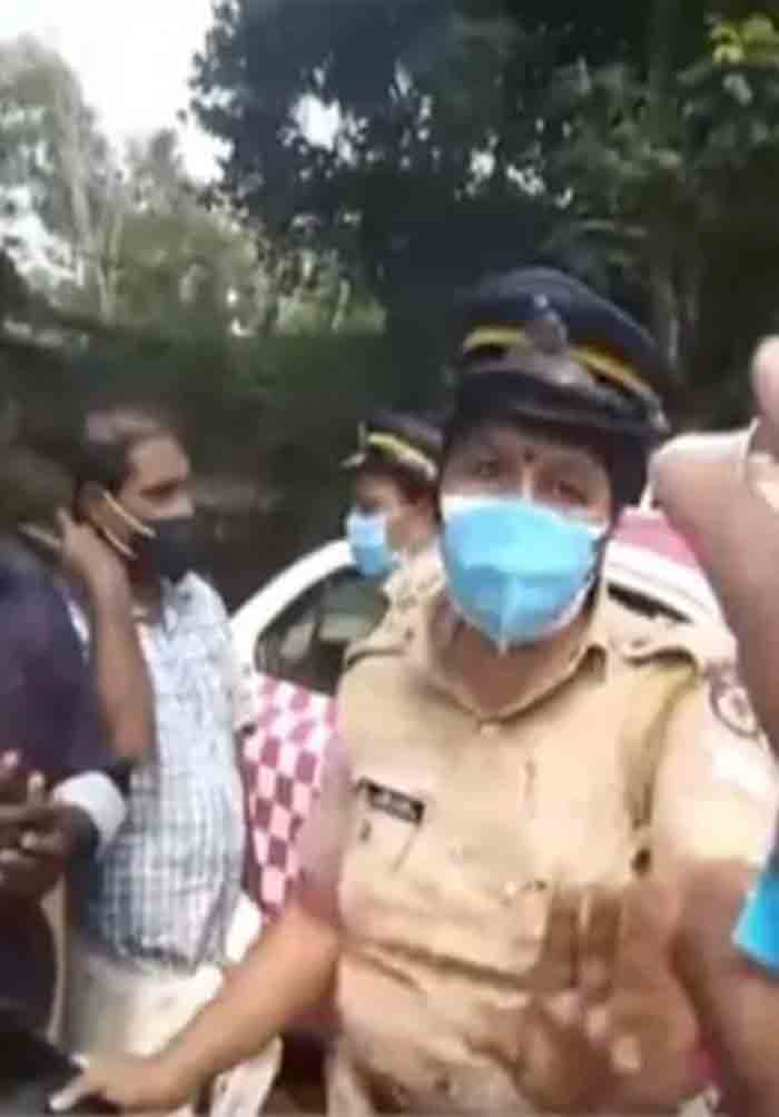 Compensation should be paid to the girl who was defamed by pink police cop in Attingal says High Court, Thiruvananthapuram, News, Police, Compensation, Mobile Phone, High Court of Kerala, Trending, Kerala