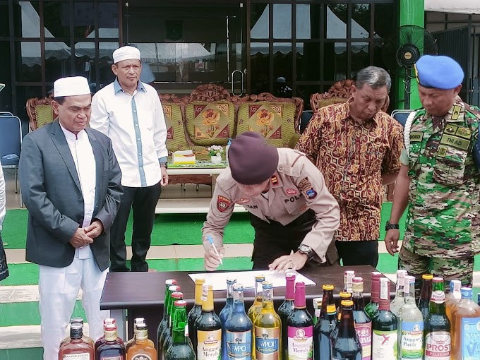 Bupati Zairullah Pimpin Pemusnahan 1,2 Ribu Botol Miras Tanpa Izin