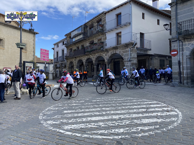 GALERÍA DE IMÁGENES | Más de un centenar de personas participan en la marcha 'Caminando por la igualdad' - 8 de marzo de 2022