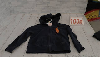 中古品　子供服　１００ｃｍ　ＰＯＬＯ　ネイビー　フード付きジップアップパーカー　３３０円