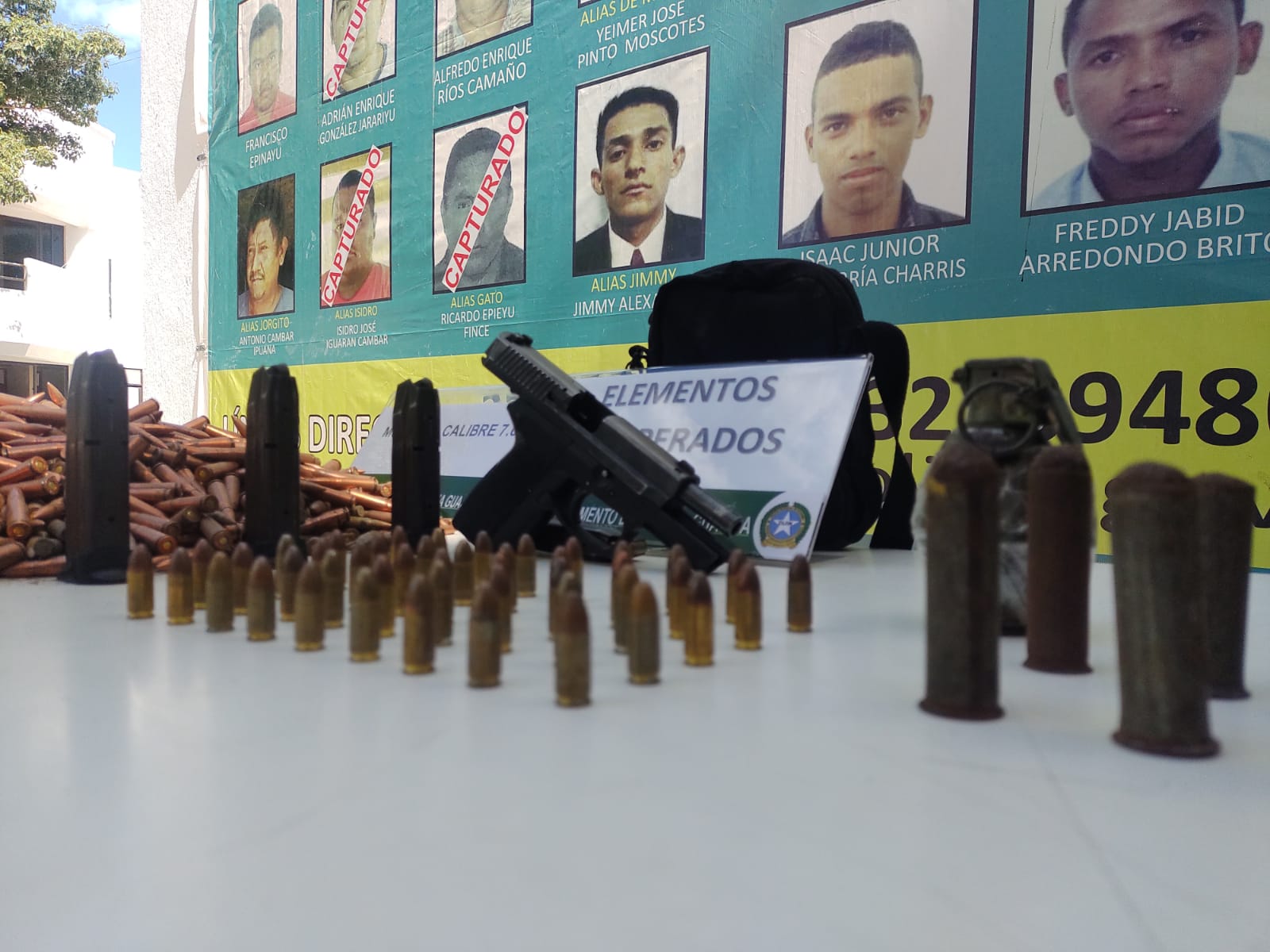 https://www.notasrosas.com/Capturados diez integrantes del Grupo Delincuencial 'Los Tawara', en zona rural de Manaure y Uribia