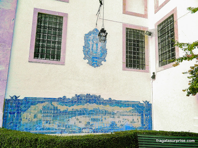 Mural de Azulejo na Igreja de Santa Luzia, Alfama, Lisboa