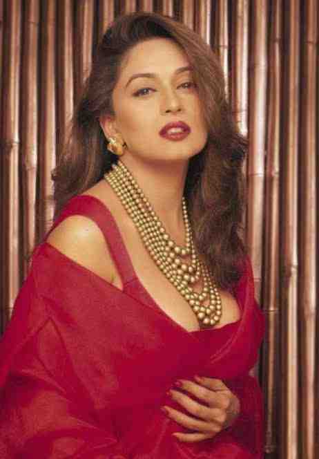 Top 10 Hottest Mom And Milf Of Bollywood