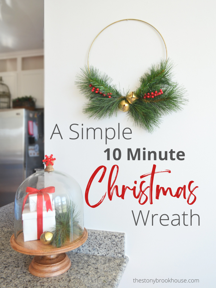 A Simple 10 Minute Christmas Wreath