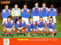 SELECCIÓN DE FRANCIA - Temporada 1990-91 - Pascal Vahirua, Bruno Martini, Bernard Casoni, Éric Cantona, Frank Sauzée y Basile Boli; Laurent Blanc, Jocelyn Angloma, Diider Deschamps, Jean-Pierre Papin y Jean-Philippe Durand - SELECCIÓN DE FRANCIA 2 (Jean-Pierre Papin 2) SELECCIÓN DE CHECOSLOVAQUIA 1 (Tomas Skuhravy) - 13/10/1990 - Eurocopa de Suecia 1992, fase de clasificación - París, Francia, Stade du Parc des Princes