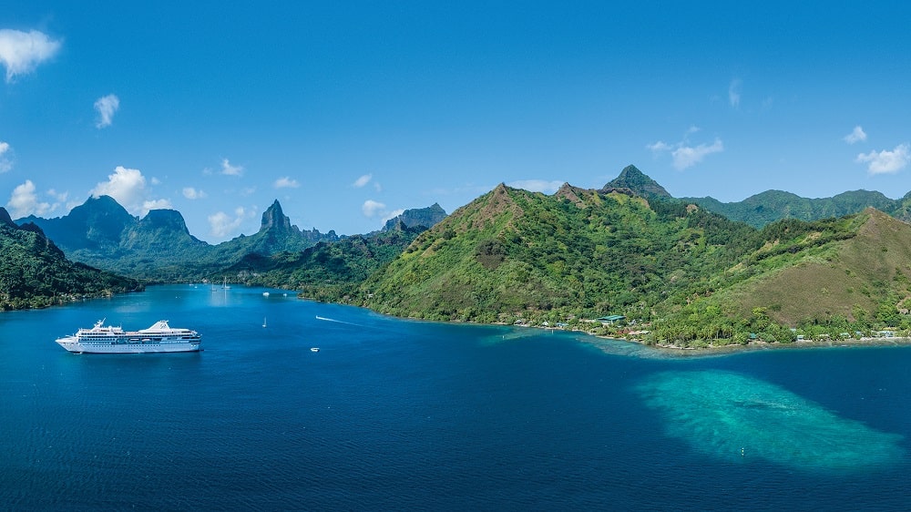 PONANT CRUISE LE PAUL GAUGUIN SHIP IN SOUTH PACIFIC