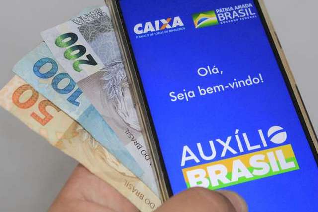 Caixa paga Auxílio Brasil a cadastrados com NIS final 6