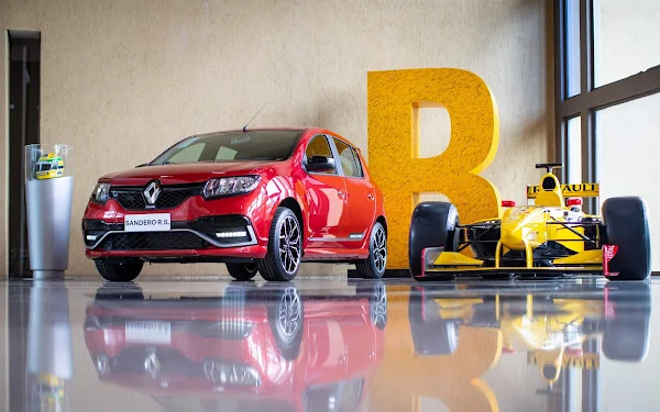 Último Sandero R.S. 2.0 é incorporado ao Acervo Histórico da Renault do Brasil