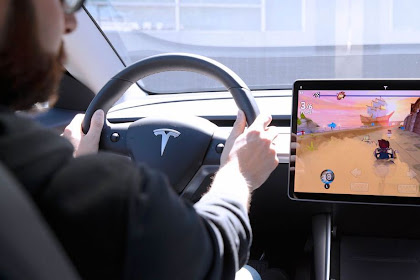 Fitur Video Game Mobil Tesla Mendapat Pengawasan NHTSA