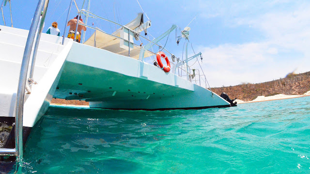 Book cruising catamaran la Paz Cabo