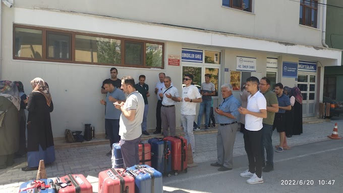 Hacca Gidecekler Bozkır'dan Dualarla uğurlandı.