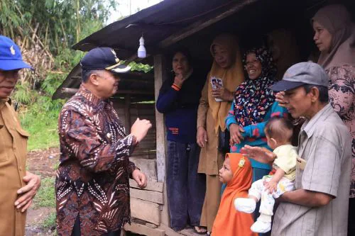 Anak Usia 10 Bulan  Stunting Di Kunjungi Wali Kota Solok