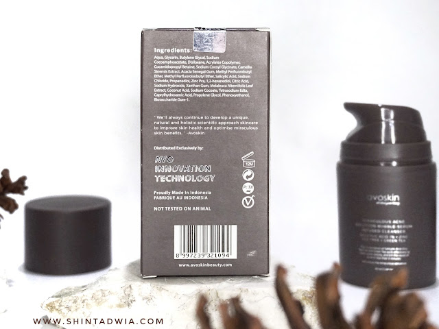 Review Avoskin Miraculous Acne Solution Bubble-Serum Infused Cleanser
