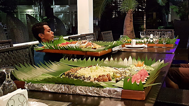 boodle fight at Aziza Paradise Hotel, Palawan