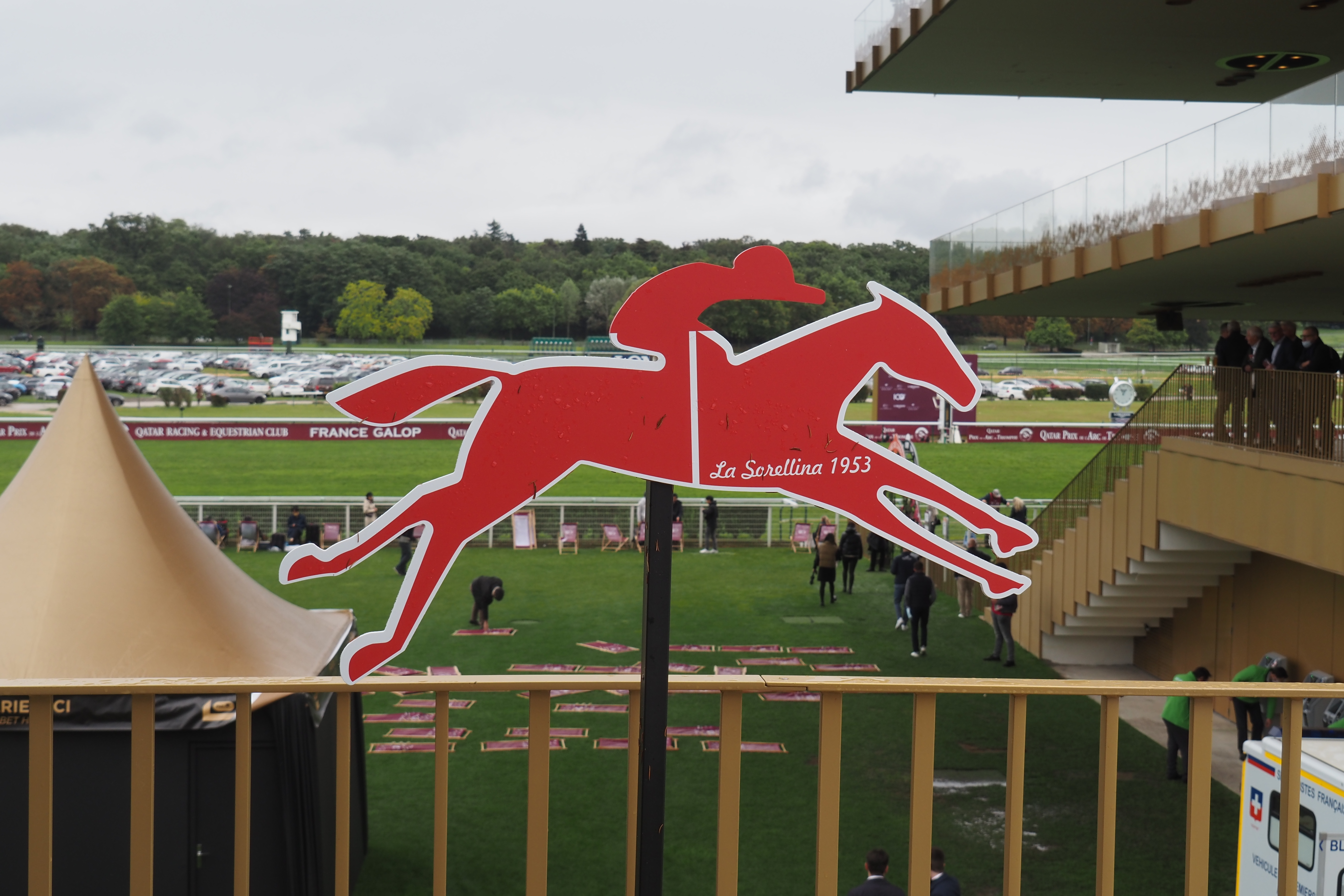 Une journée à l'hippodrome ParisLonchamp, qatar prix de l'arc de triomphe, france galop, les petites bulles de ma vie