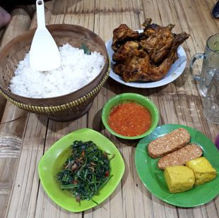 10 Tempat Makan Enak Di Cipondoh Tangerang