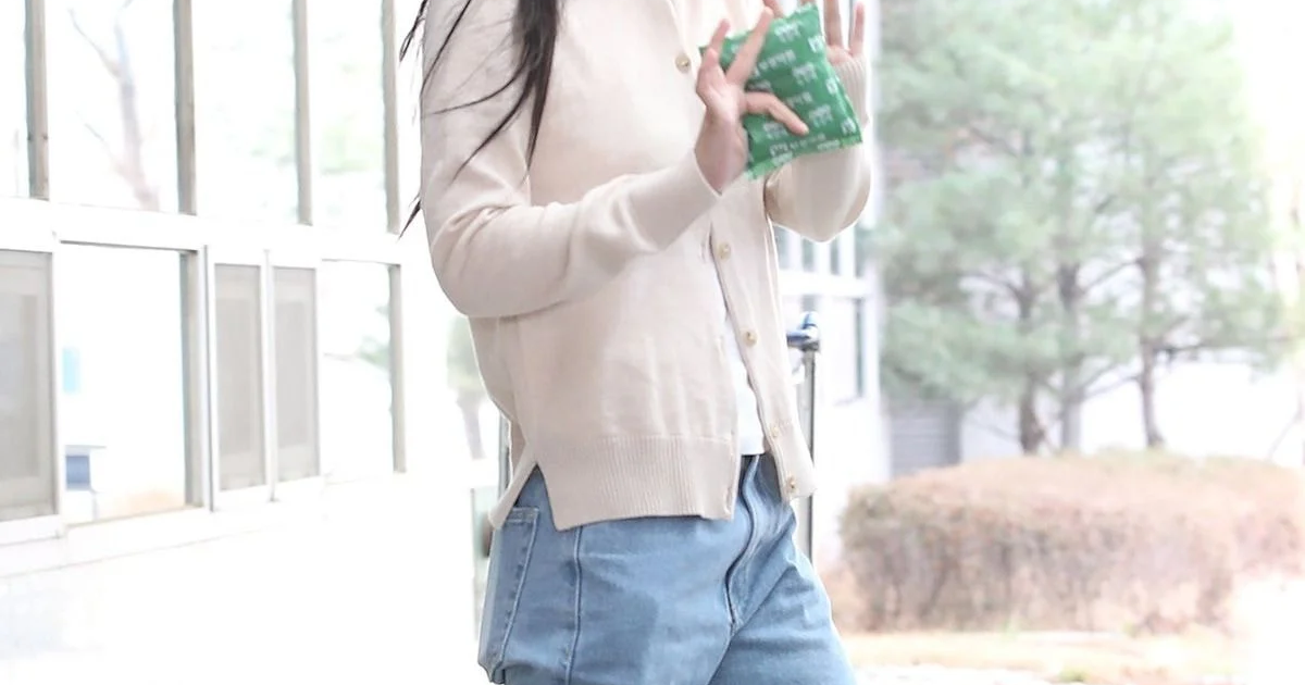 [instiz] JENNIE’S NEW CASUAL STYLE IS SO PRETTY AND LOOKS COMFORTABLE