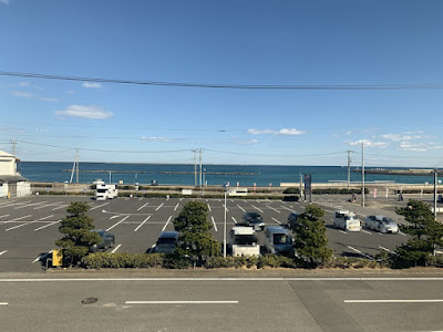 休憩コーナーから見える阿字ヶ浦の海