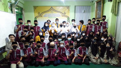 Milad Muhammadiyah Ke-109, IPM SMP Muhammadiyah 8 Bandung Berikan Donasi ke Panti Asuhan Muhammadiyah