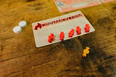 mint control board game 桌遊 影響力是糖果造型, 起始玩家是金色糖果