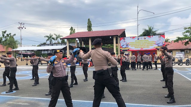 Latihan Setiap Hari, Polres Batola Bekali Anggota Dengan Beladiri