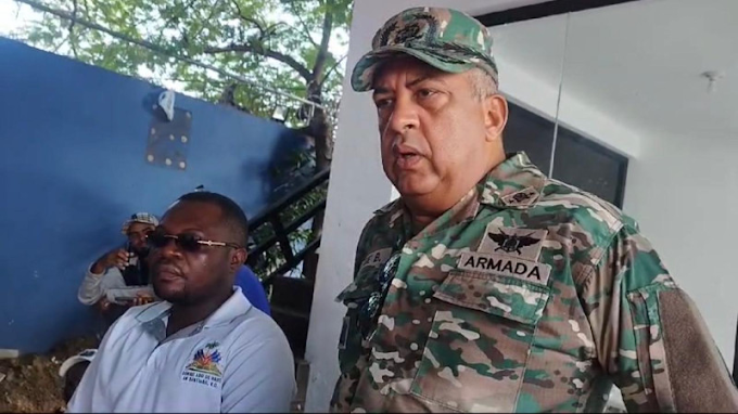 Director de Migración supervisa centro detención de indocumentados en Santiago