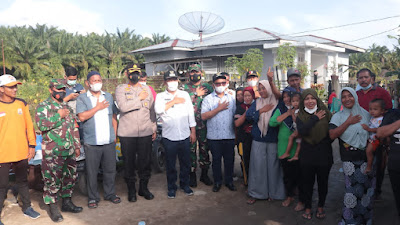 Bupati Bersama Wabup Simalungun, Dandim dan Kapolres Kunjungi dan Bantu 7 Keluarga Korban Angin Puting Beliung