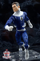 Marvel Legends Retro Mr. Fantastic 18