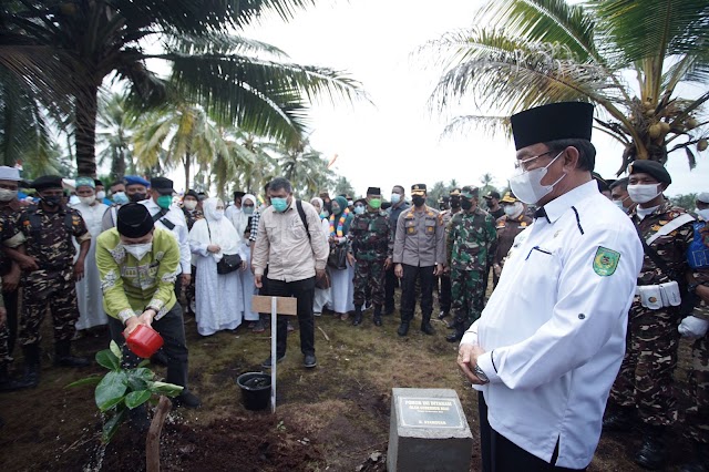 Kungker Ke Inhil Gubri Riau Tanam 3000 Pohon dan Hadiri Haul Syekh Abdul Qadir Jaelani Desa Griya Mukti Jaya Teluk Belengkong 