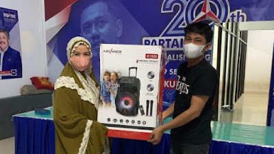 Reses Di Mattiro bulu, Legislator Sulsel A.Azizah Irma Salurkan Bantuan Speaker Untuk Kelompok Majelis Taklim