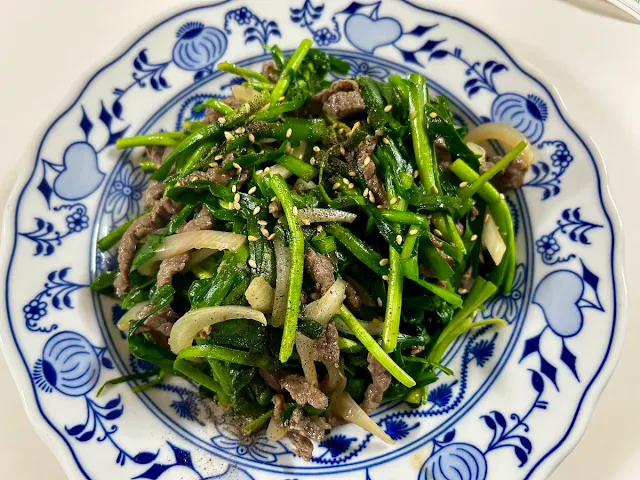 Buchu Japchae (Korean Garlic Chive Stir-Fry): A Simple and Tasty Spring Dish