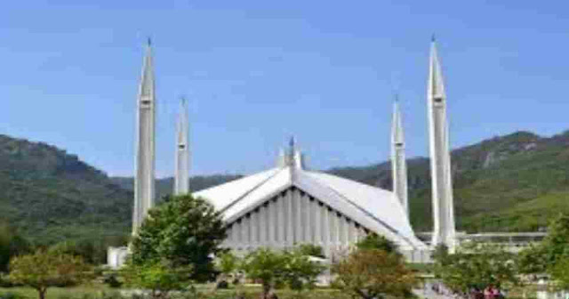 How long did the construction of Faisal Mosque take?