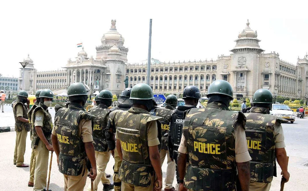 बेंगलुरु के सभी पुलिस स्टेशनों में जल्द ही 'नफ़रत भरी पोस्टों' को ऑनलाइन ट्रैक करने के लिए प्रशिक्षित टीमें होंगी