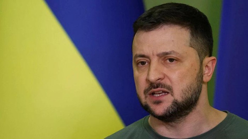 Zelensky Pecat Panglima Militer Ukraina