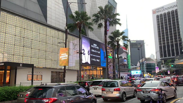 Gilbert Birthday Ad 杨裕达生日广告  The Starhill Digital Billboard Advertising Opposite Pavilion Kuala Lumpur Digital Out of Home Advertising Malaysia