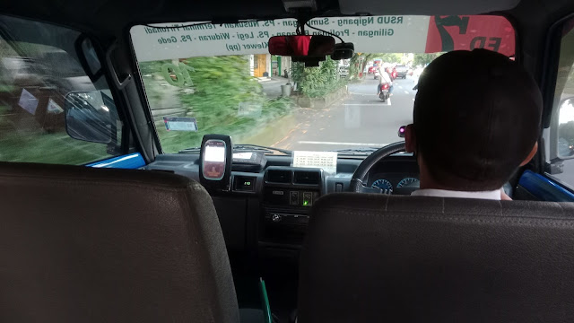 Angkot feeder teman bus solo