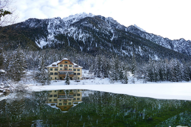 lago di dobbiaco inverno